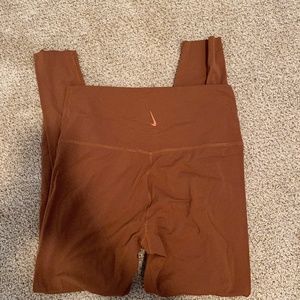 Nike Yoga Leggings